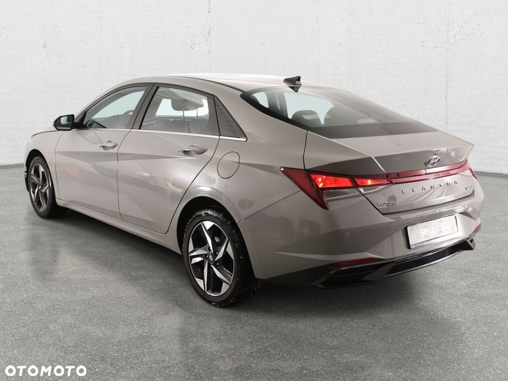 Hyundai Elantra 1.6 Smart CVT - 7