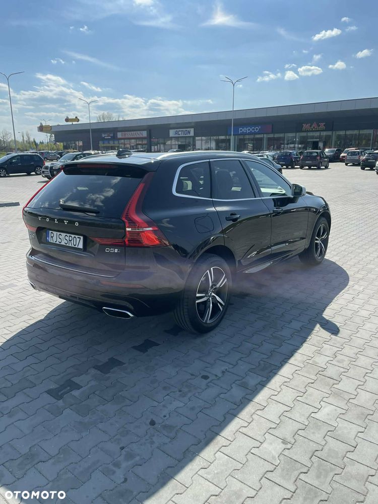 Volvo XC 60 D5 AWD R-Design - 3