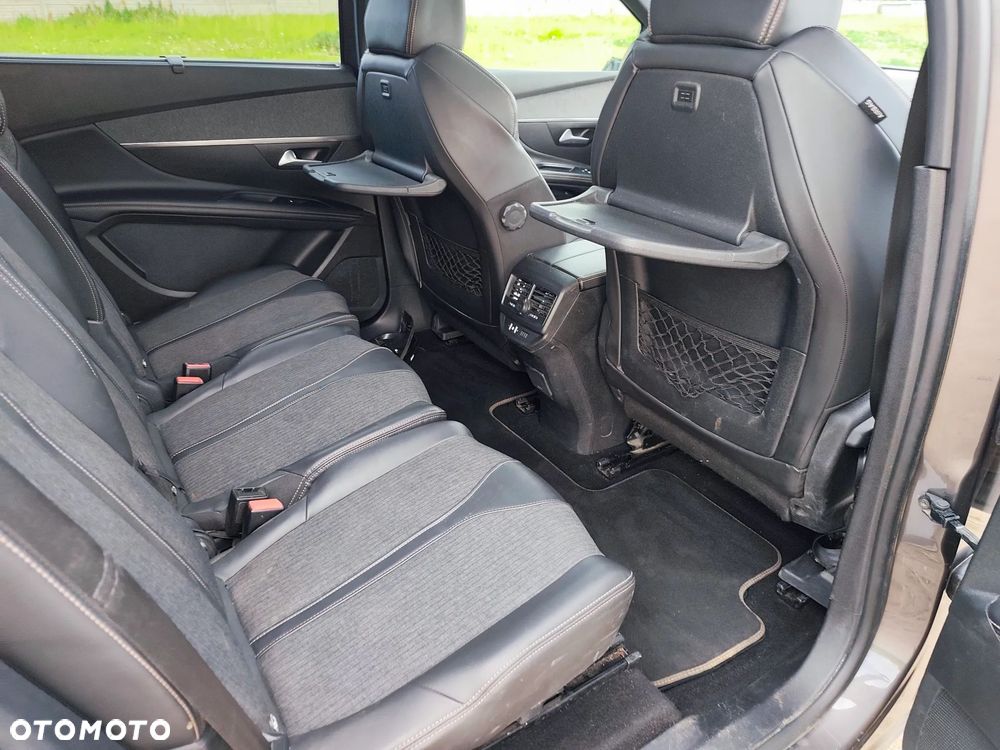 Peugeot 5008 BlueHDi 130 EAT8 Roadtrip - 17
