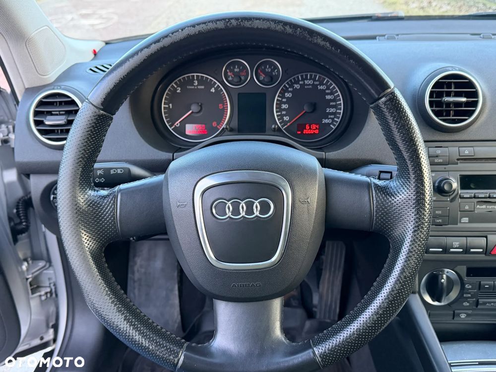 Audi A3 3-drzwiowe 2.0 TDI Attraction - 29