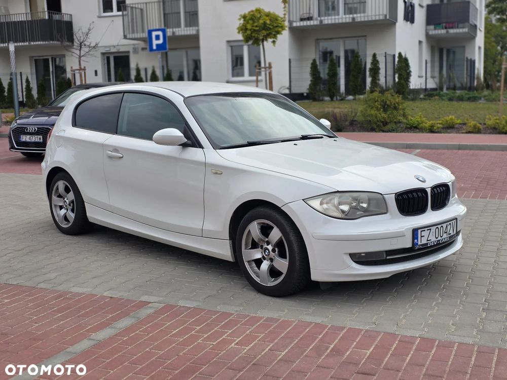 BMW Seria 1 118i Edition Sport - 10