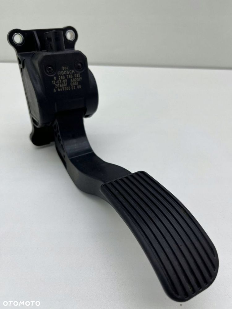 MERCEDES W447 PEDAŁ GAZU POTENCJOMETR KOMPLET A4473000200 - 1