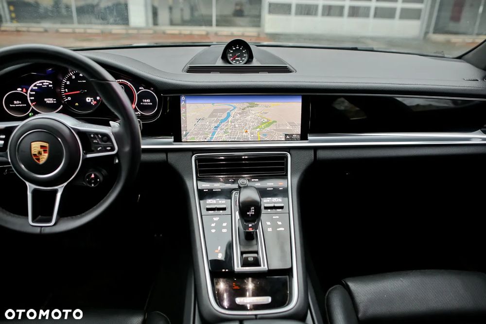 Porsche Panamera 4S - 20