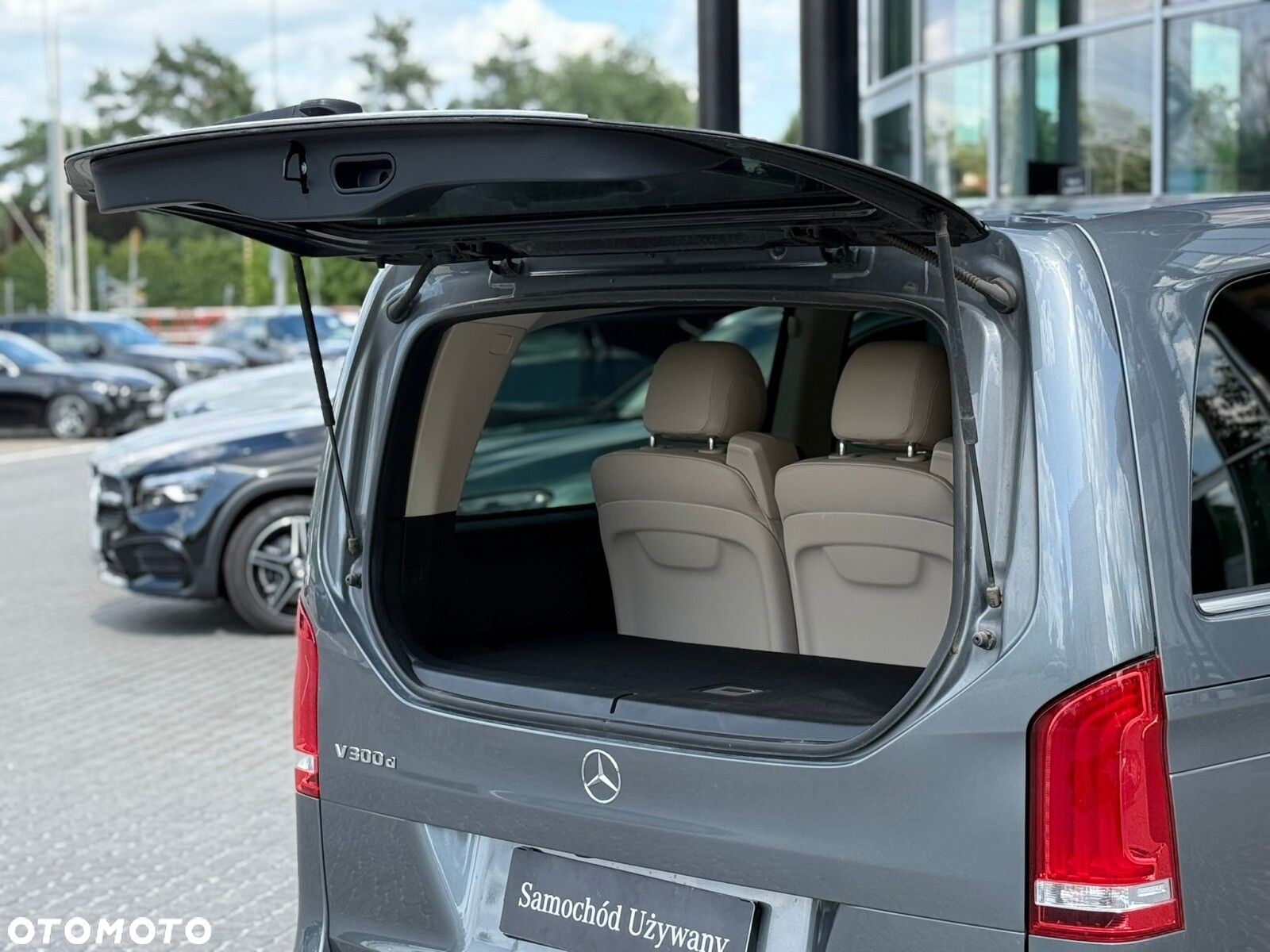 Mercedes-Benz Klasa V 300 d Avantgarde 9G-Tronic (ekstra d³) - 24