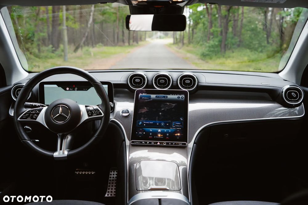 Mercedes-Benz GLC 300 e 4Matic 9G-TRONIC Avantgarde Advanced - 33