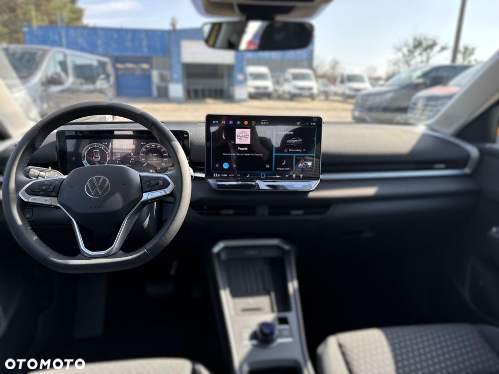 Volkswagen T-Roc - 29