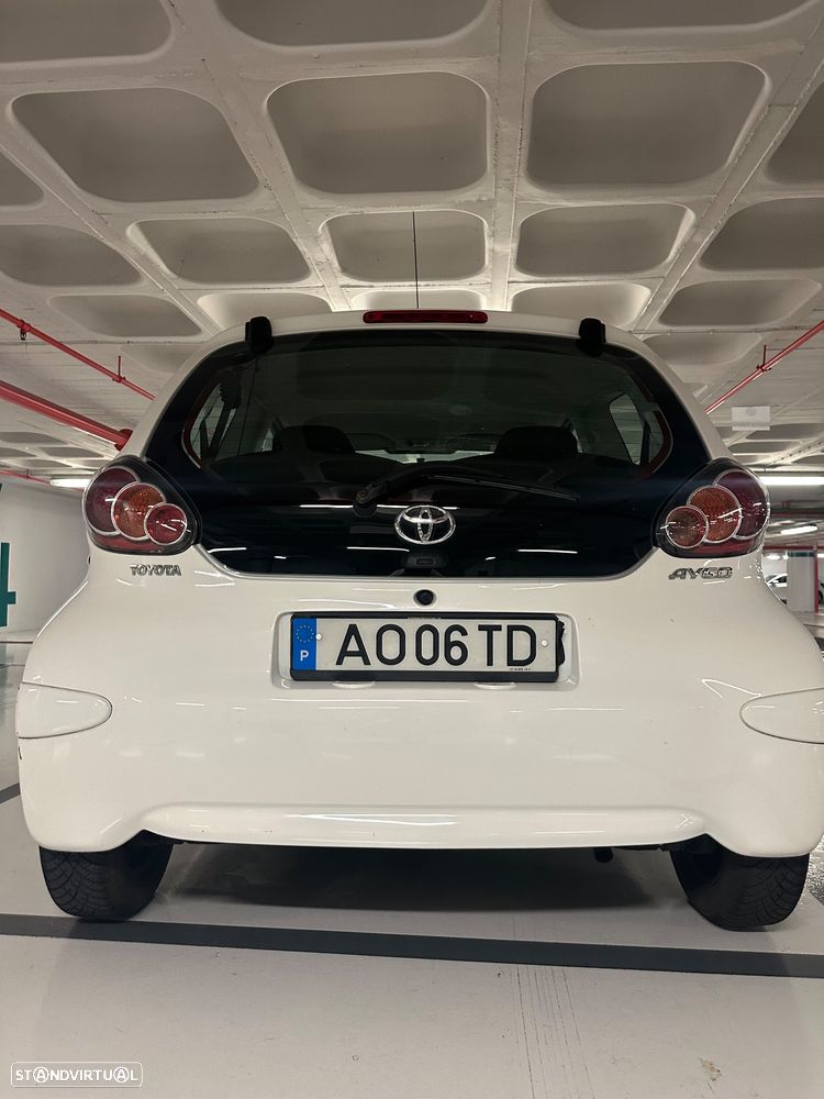 Toyota Aygo 1.0 + AC - 4
