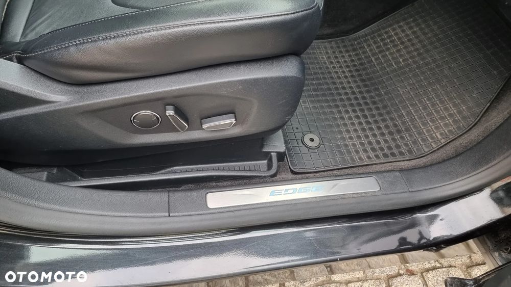 Ford Edge - 18