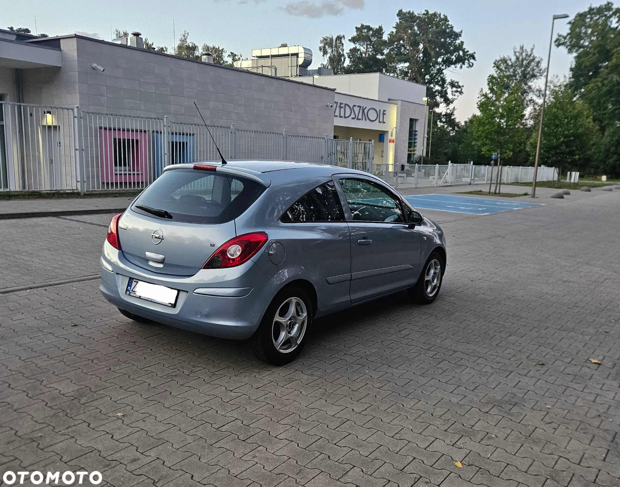 Opel Corsa 1.2 16V Enjoy Easytronic - 4