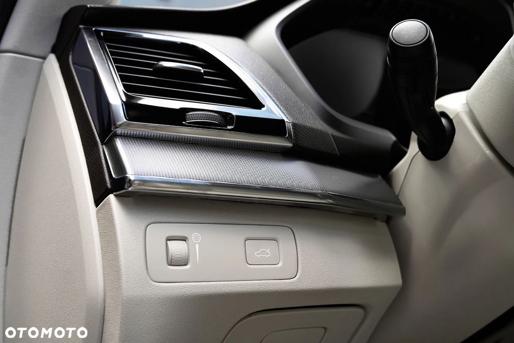 Volvo XC 90 D5 AWD Inscription 7os - 25
