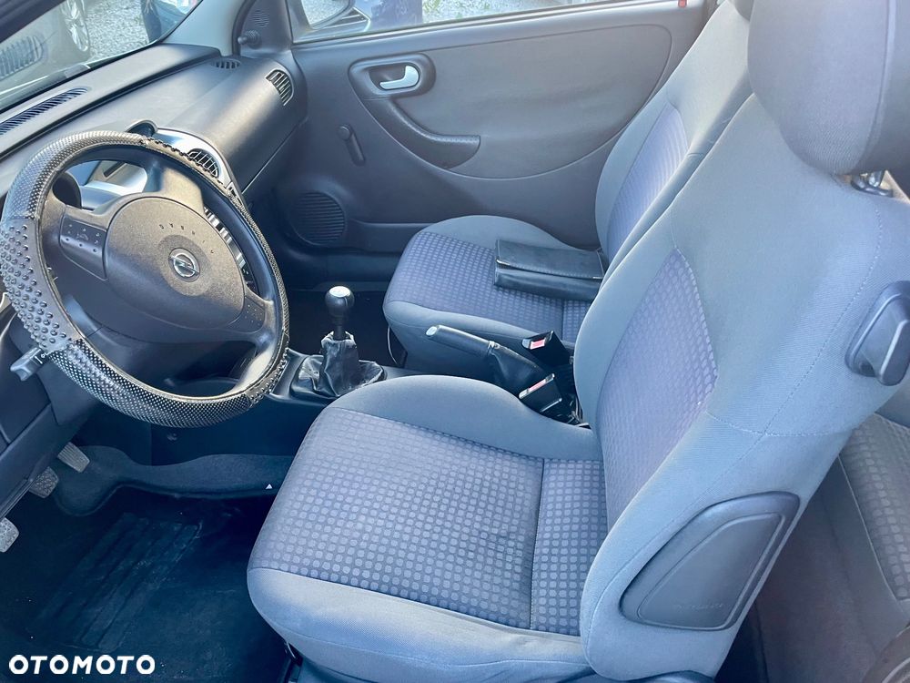 Opel Corsa 1.2 16V - 28