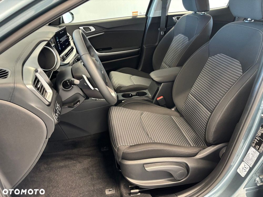 Kia XCeed - 8