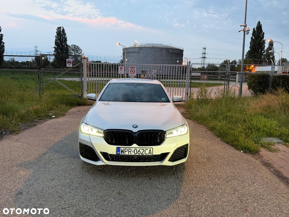 BMW Seria 5 530i xDrive mHEV Luxury Line - 1