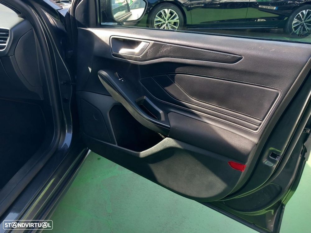 Ford Focus 1.0 EcoBoost MHEV Active Style SIP - 11