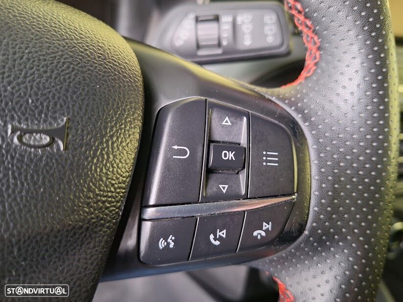 Ford Focus 1.0 EcoBoost MHEV ST-Line X - 17