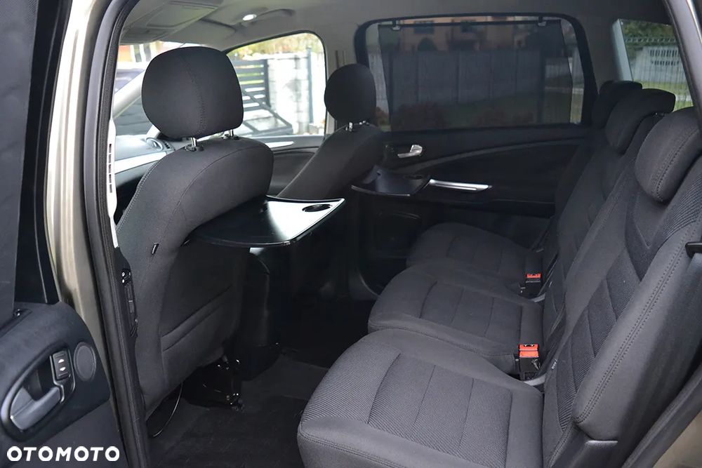 Ford S-Max - 22