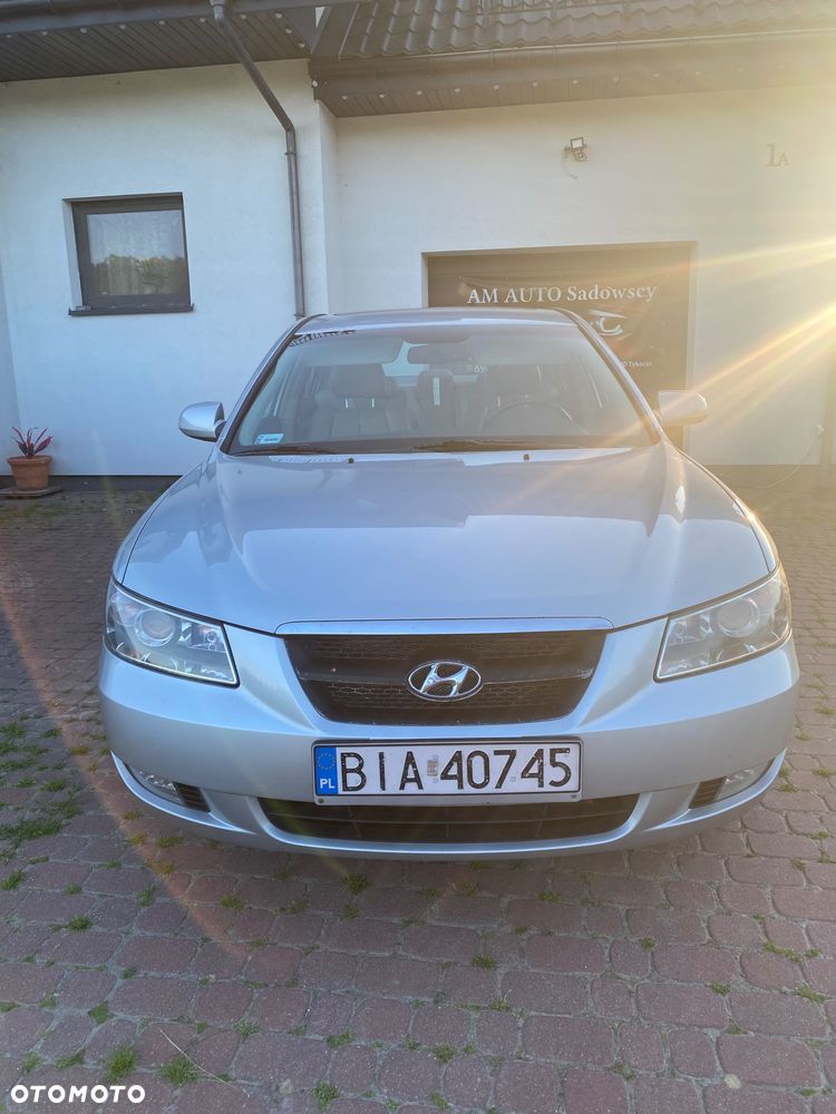 Hyundai Sonata - 10