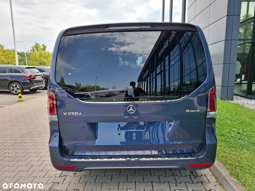 Mercedes-Benz Klasa V 250 d 4-Matic Avantgarde 9G-Tronic (d³ugi) - 7