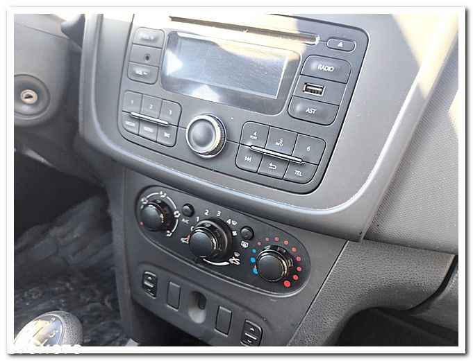 Dacia Sandero - 9