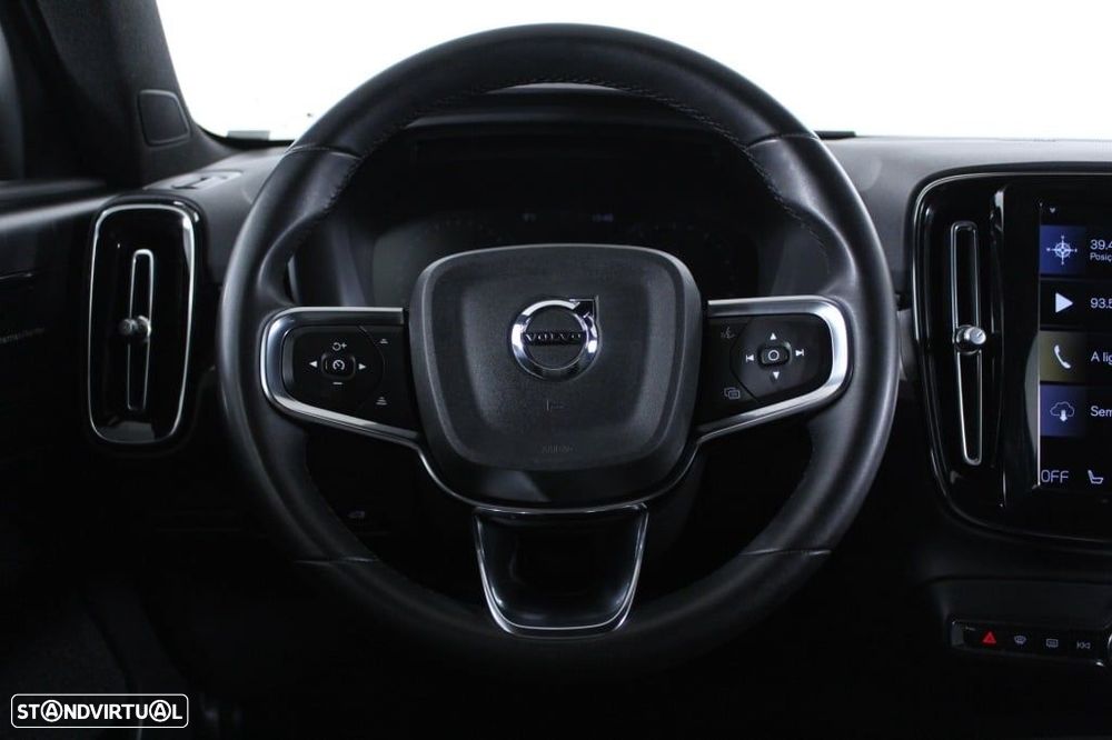 Volvo XC 40 1.5 T2 Plus Dark Auto - 19