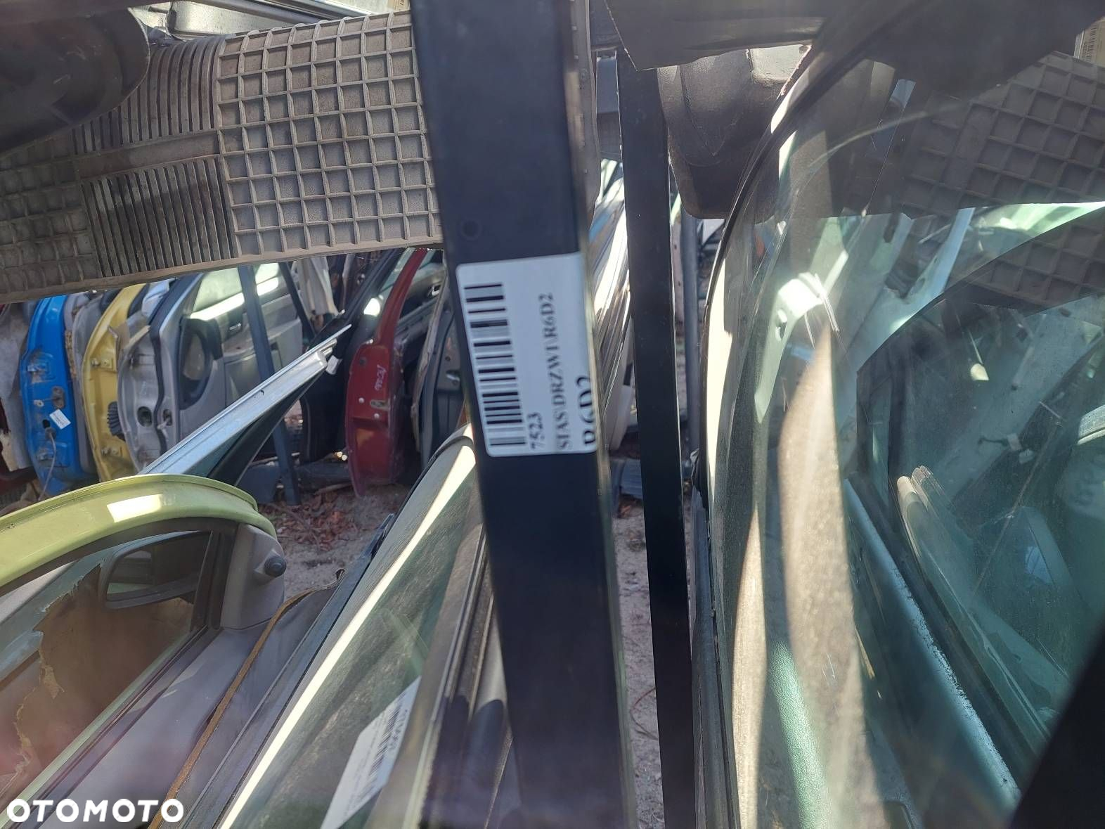 DRZWI KOMPLETNE PRAWY TYŁ OPEL CORSA C 5D Z157 - 6