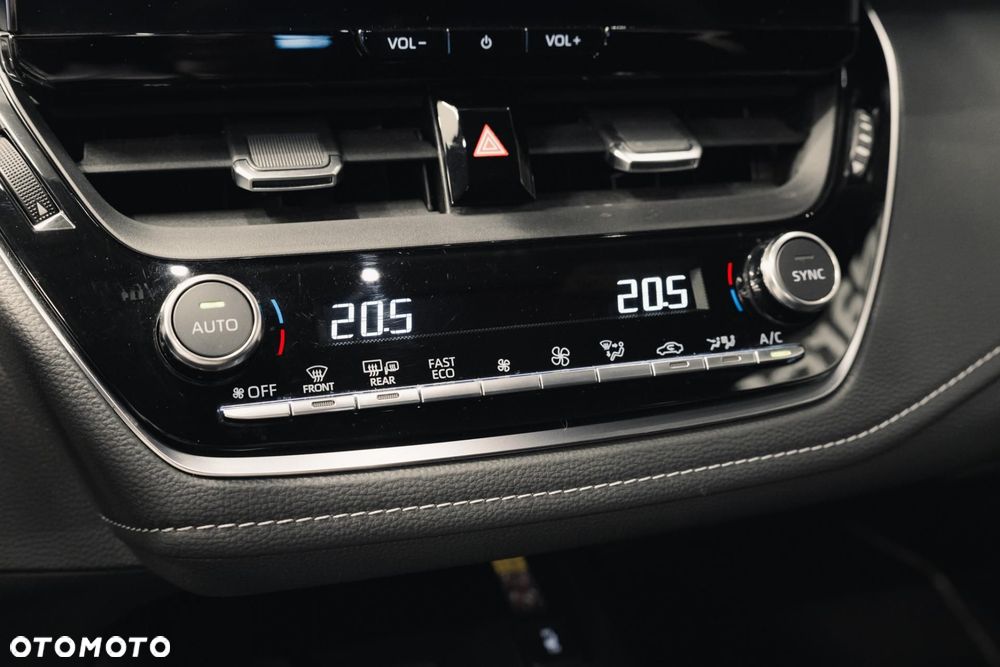 Toyota Corolla - 22
