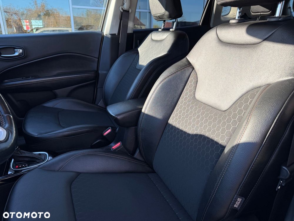 Jeep Compass 1.3 TMair Limited FWD S&S DDCT - 17