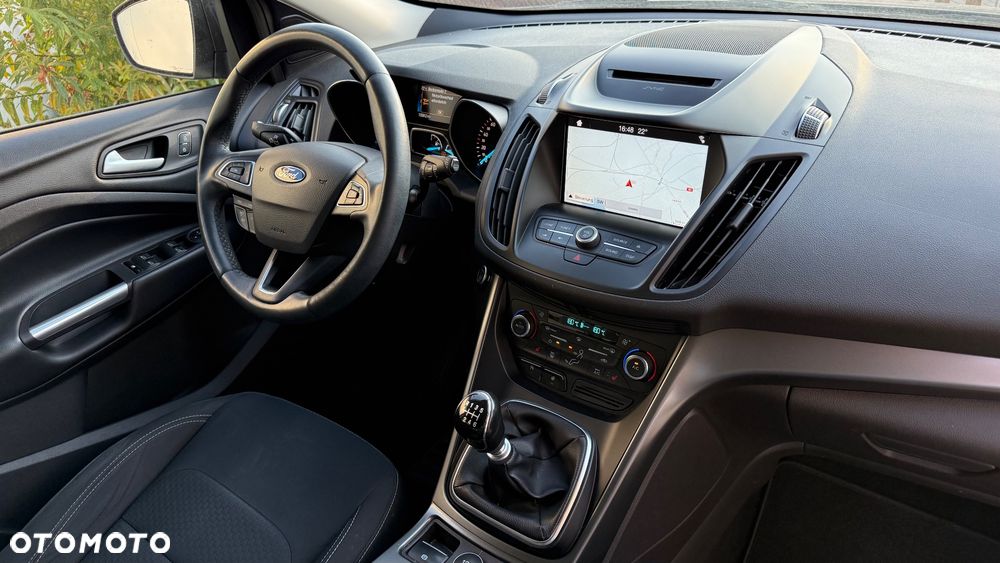 Ford Kuga - 16
