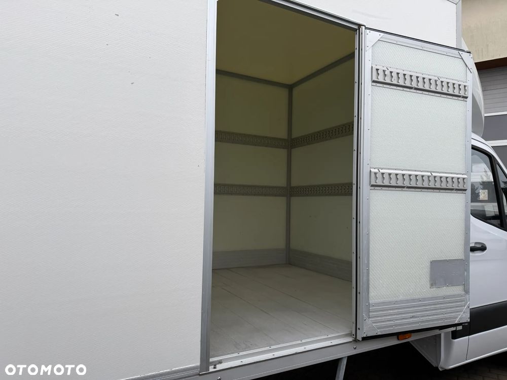 Mercedes-Benz Sprinter 317 CDI Izoterma Winda - 12