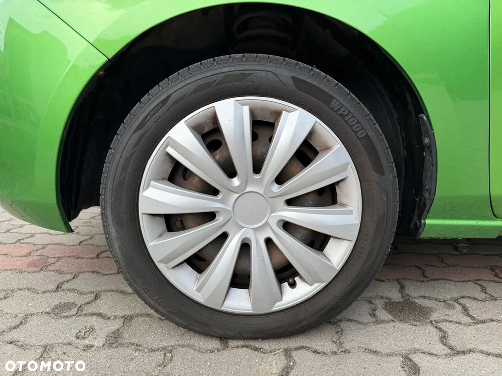 Mazda 2 - 10