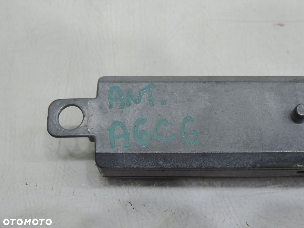 WZMACNIACZ ANTENY AUDI A6 C6 4F9035225A - 6