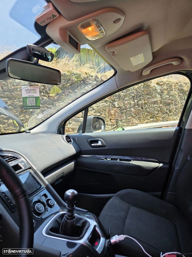 Peugeot 5008 1.6 HDi Executive - 24