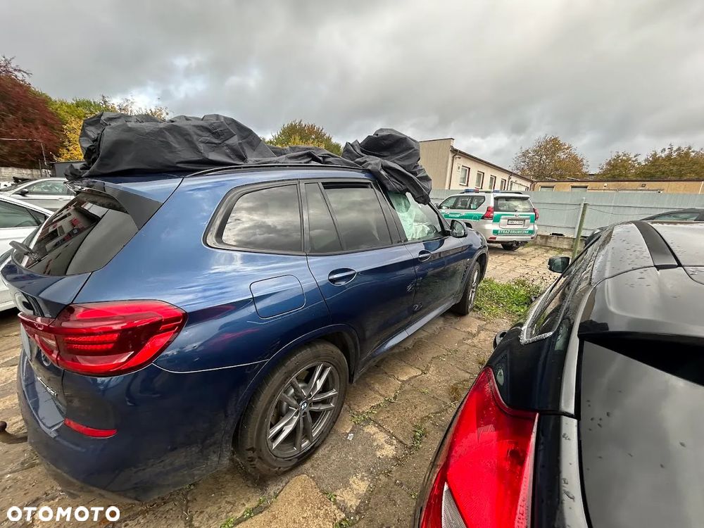 BMW X3 xDrive20i - 11