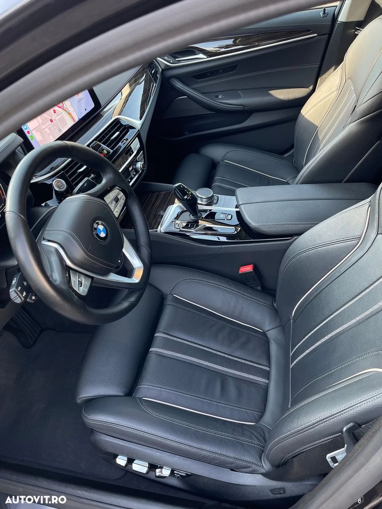 BMW Seria 5 540i xDrive AT MHEV - 14