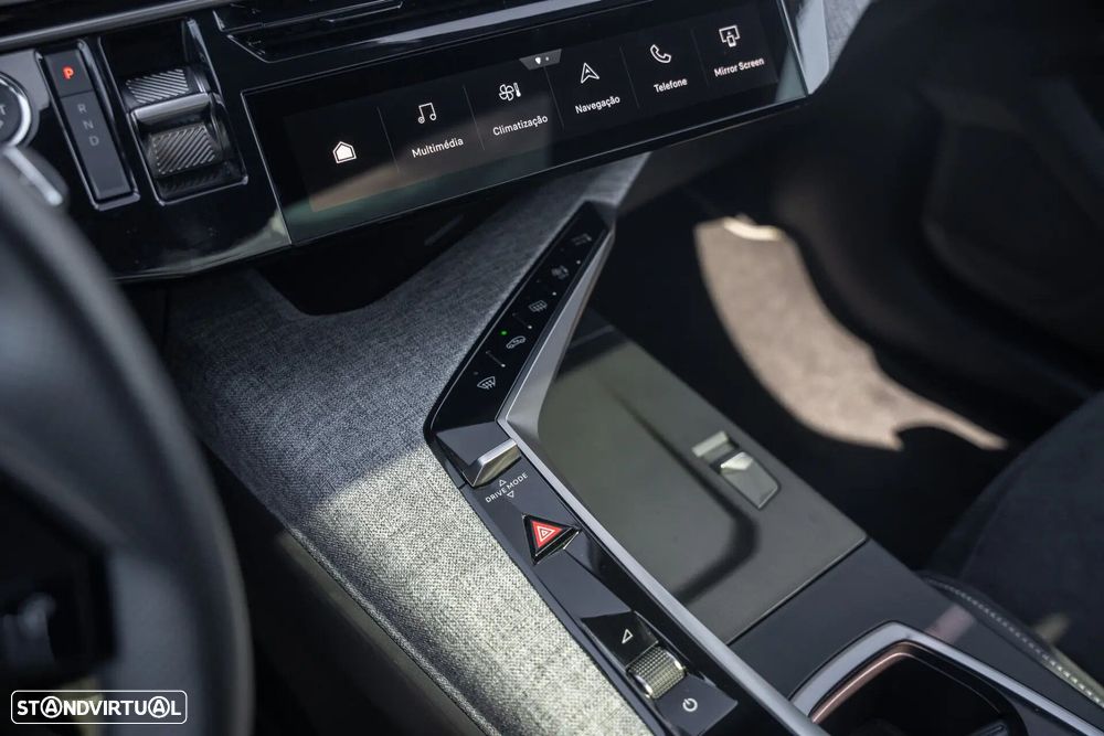 Peugeot E-3008 73 kWh GT - 24