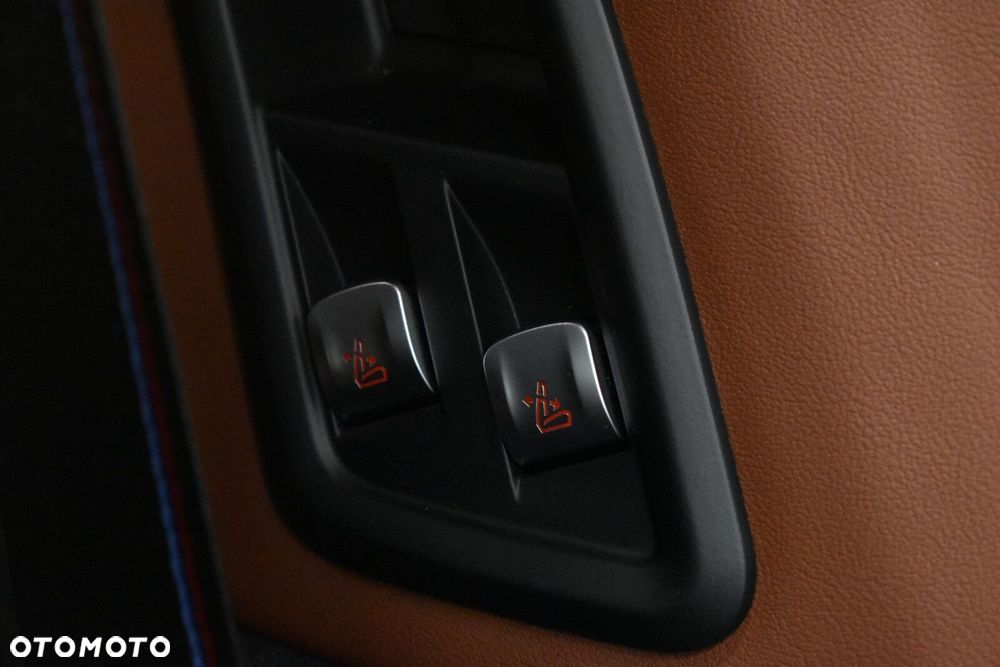 BMW X7 - 30