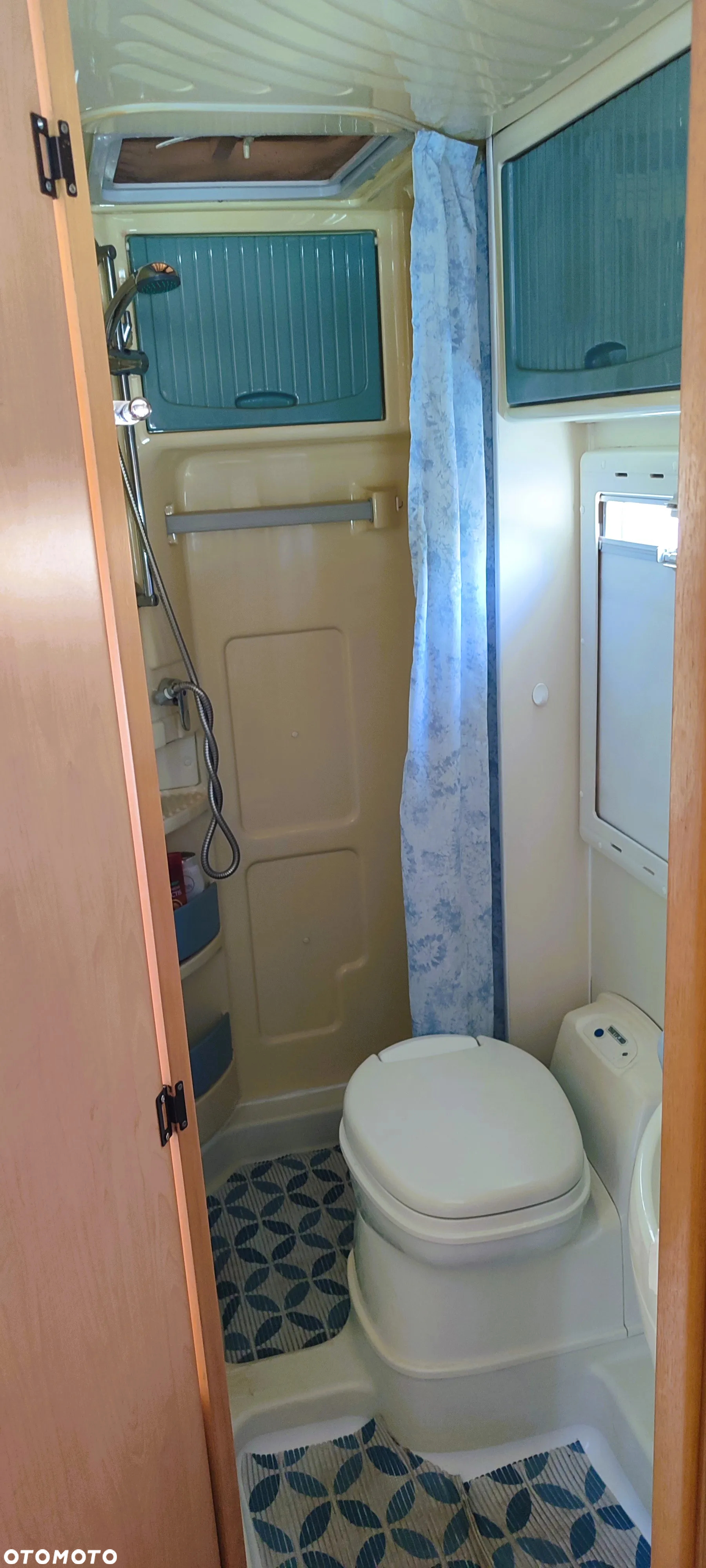 Challenger 304 - 9