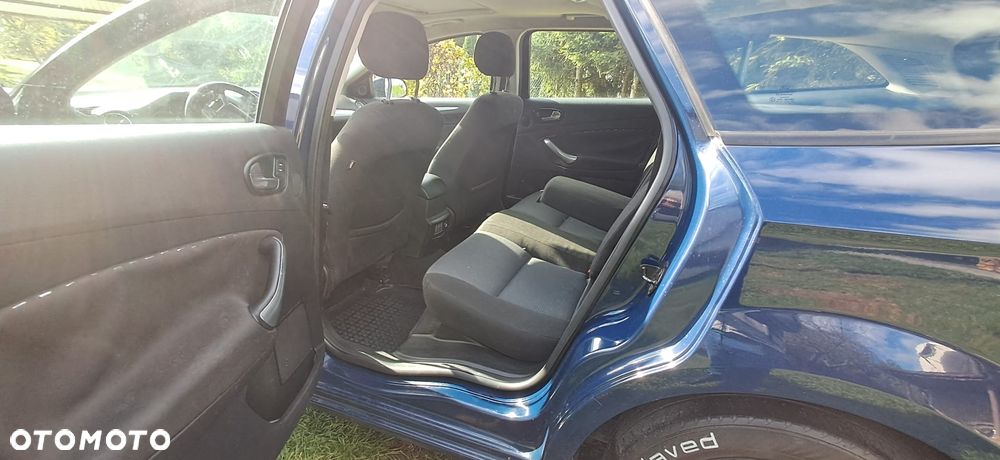 Ford Mondeo 2.0 Trend X - 11