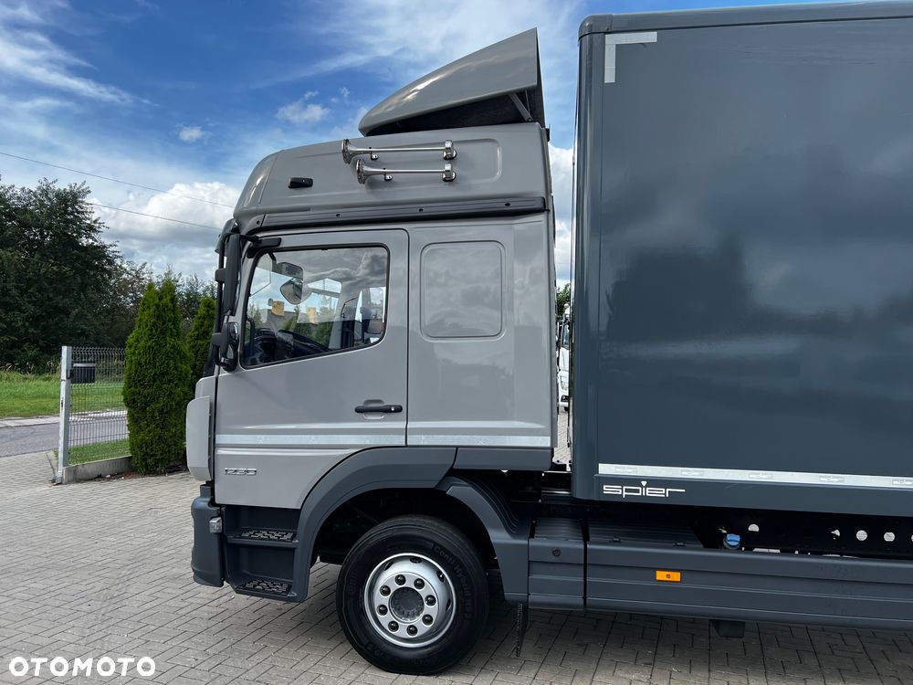 Mercedes-Benz ATEGO - 11