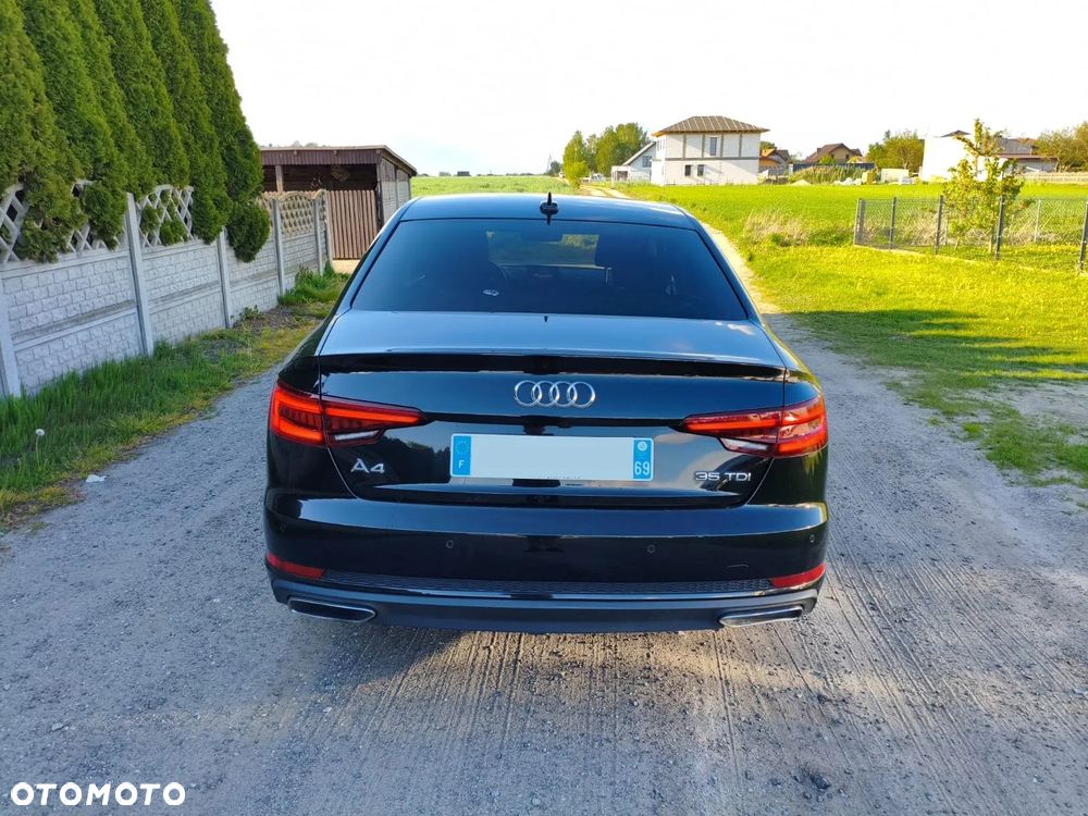 Audi A4 Limousine 35 TDI S tronic design - 4