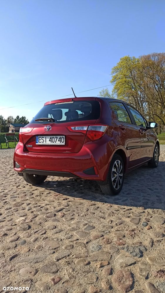 Toyota Yaris 1.5 Premium CVT - 3