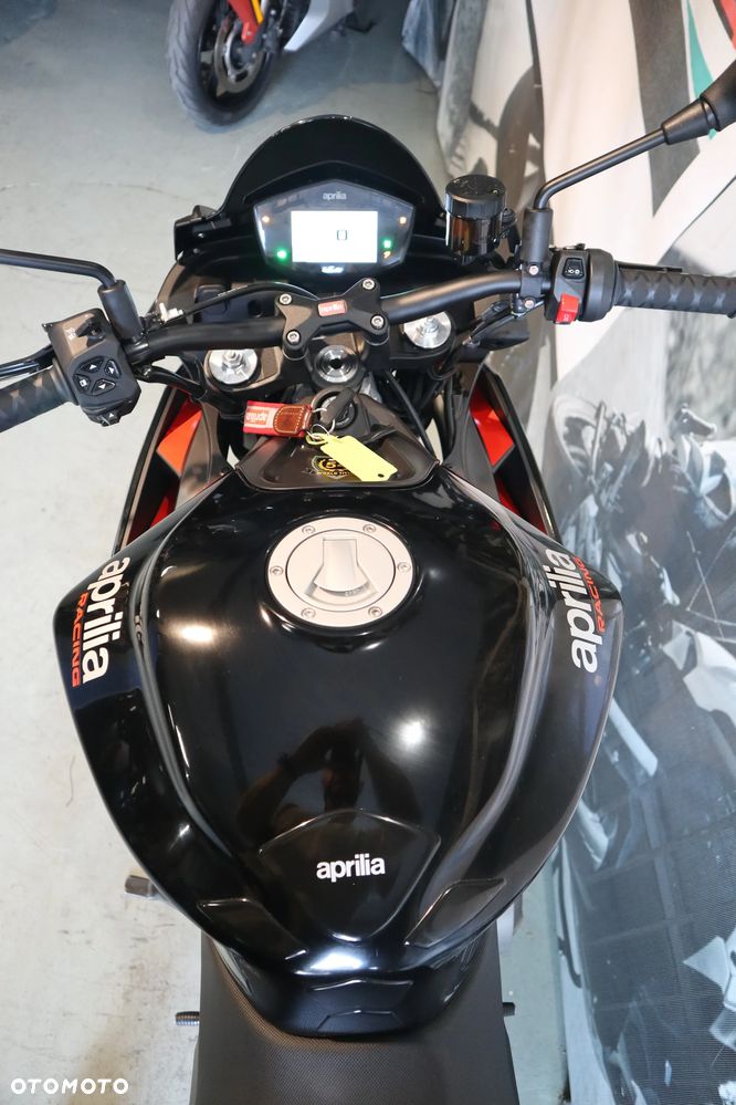 Aprilia Tuono - 12