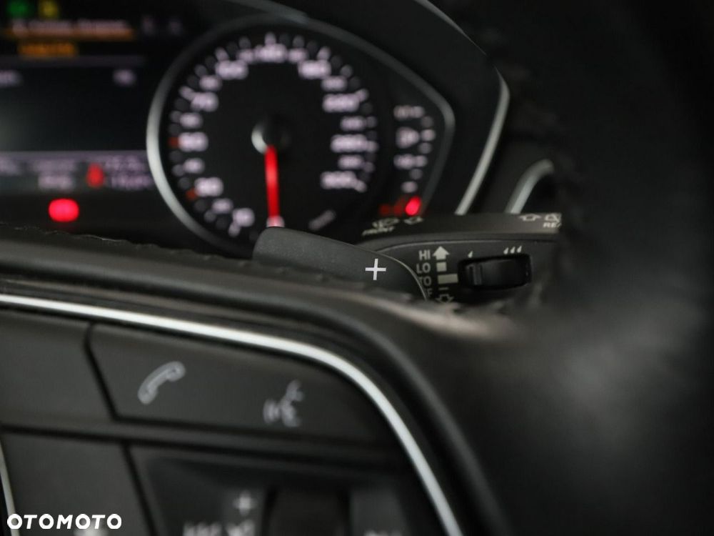 Audi A4 Avant 30 TDI mHEV S tronic - 33