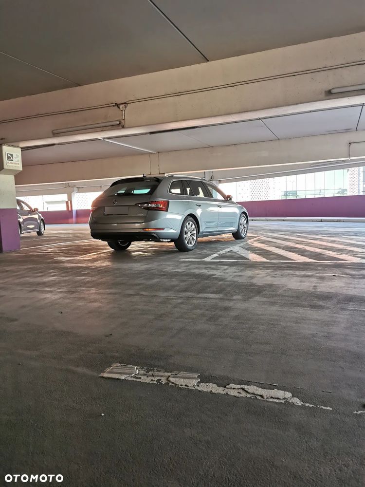 Skoda Superb 1.5 TSI ACT Ambition - 12