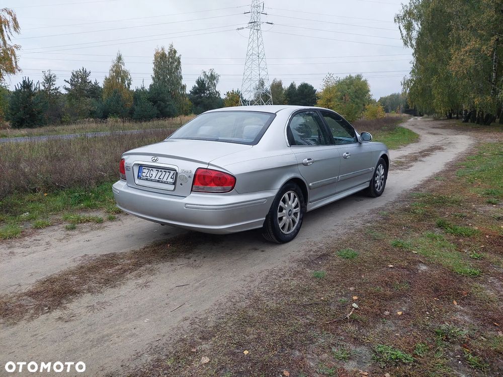 Hyundai Sonata - 7