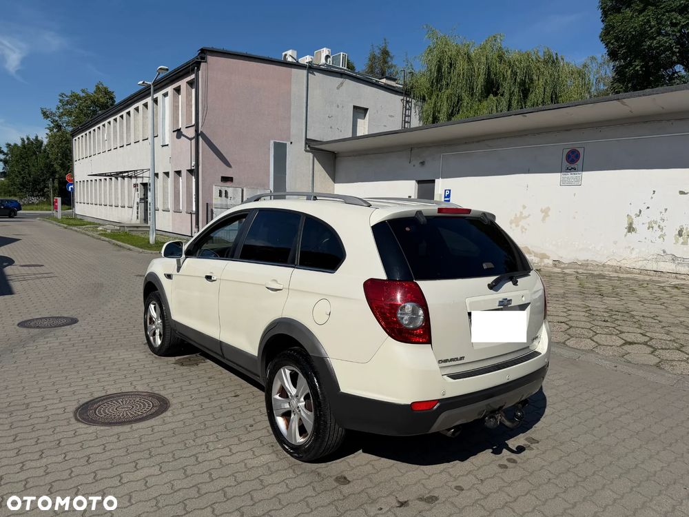 Chevrolet Captiva 2.2 D LT FWD - 3