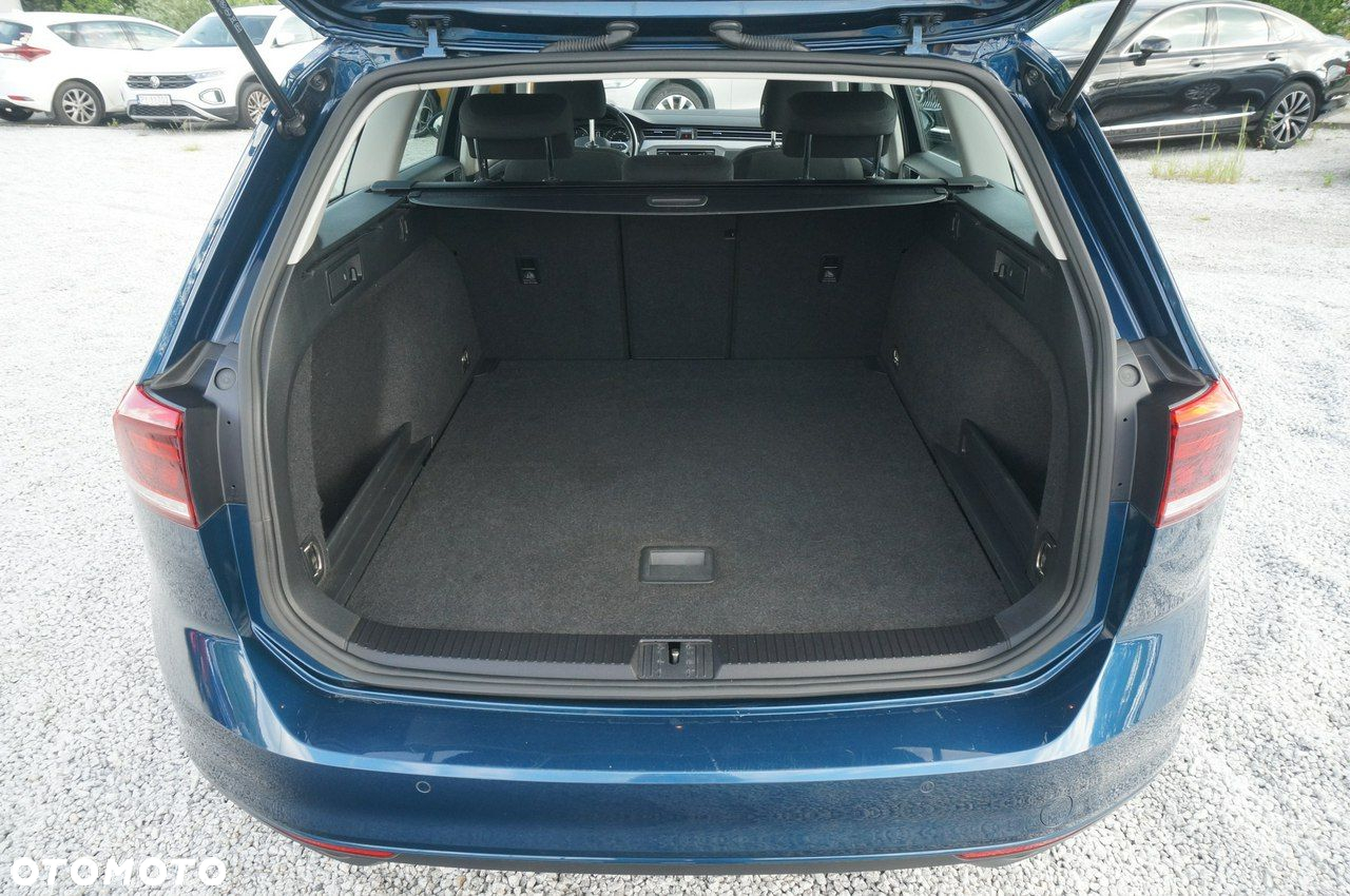 Volkswagen Passat 2.0 TDI EVO Essence - 33