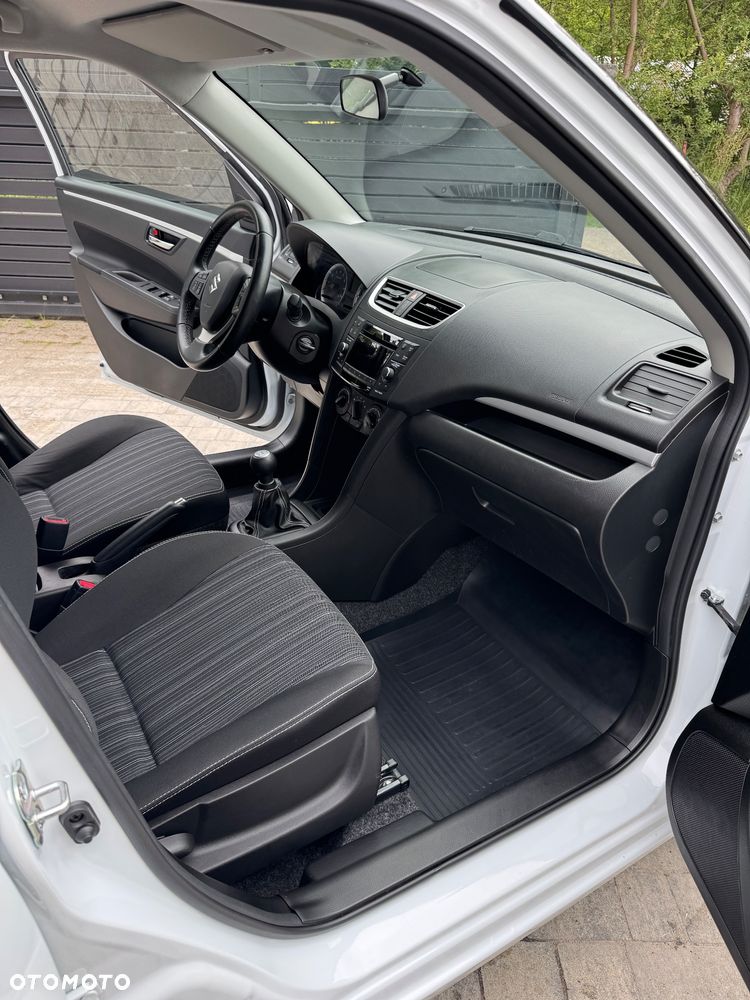 Suzuki Swift 1.2 Premium - 9