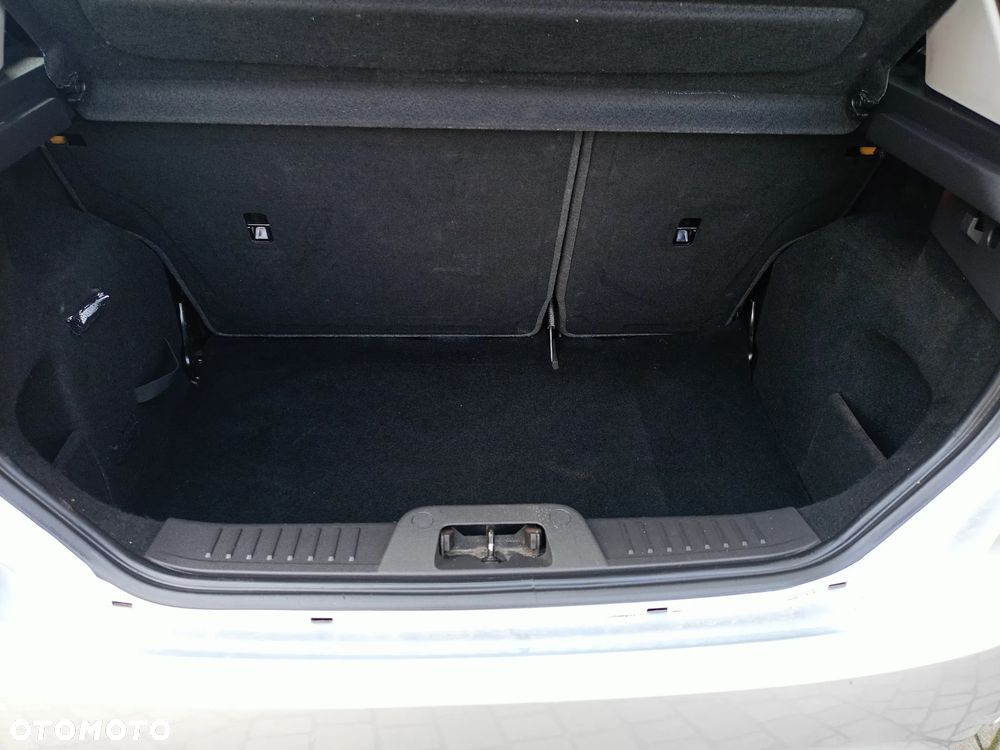 Ford Fiesta 1.25 Ambiente - 26