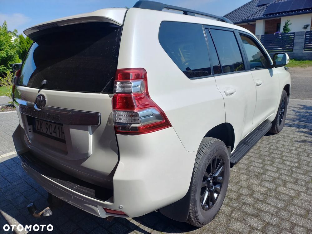 Toyota Land Cruiser LC 2.8 D-4D Invincible - 8